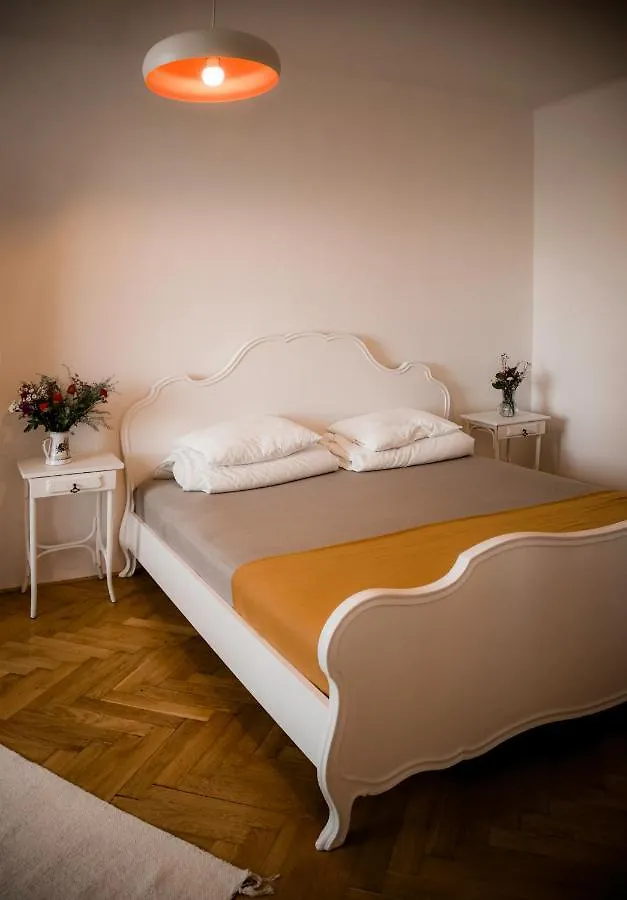 Kiki & Luky Family Apartment By Prague Castle